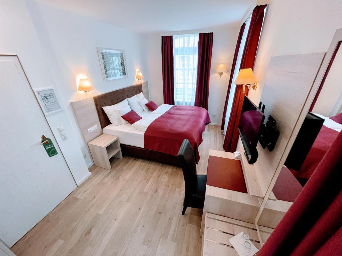 Das Hotel Krone เคอนิกส์วินเทอร์ ภายนอก รูปภาพ