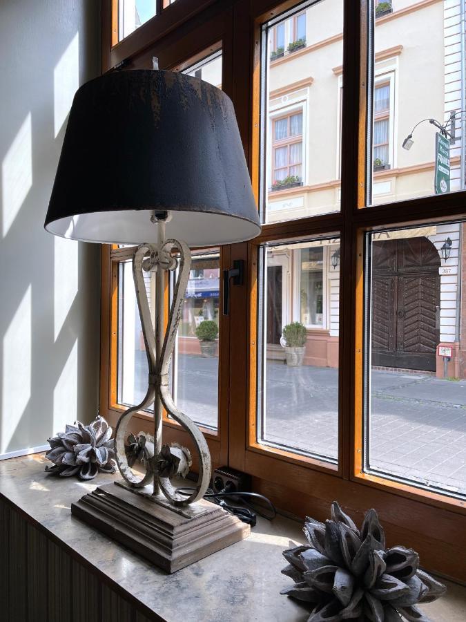 Das Hotel Krone เคอนิกส์วินเทอร์ ภายนอก รูปภาพ