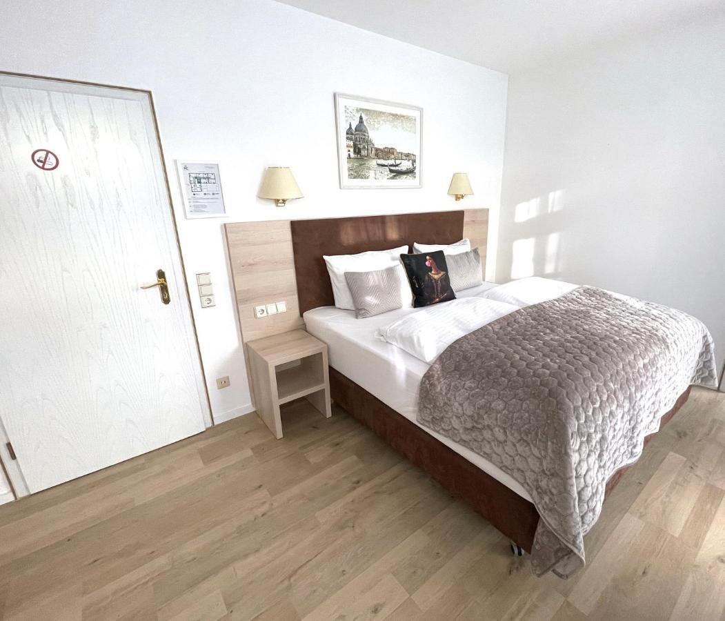 Das Hotel Krone เคอนิกส์วินเทอร์ ภายนอก รูปภาพ